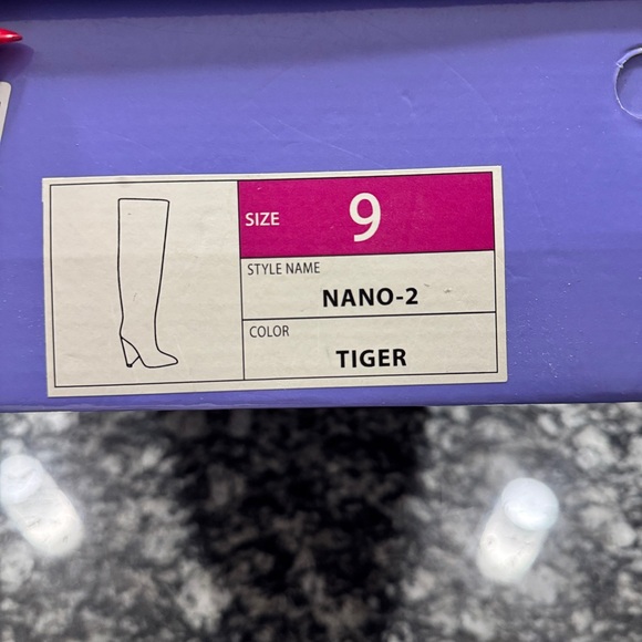 Tiger Print Boots - Picture 5 of 5